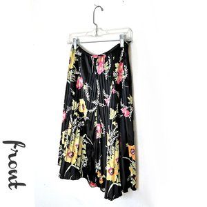 Black and Floral Crinkle A-Line Silky Skirt, Medium